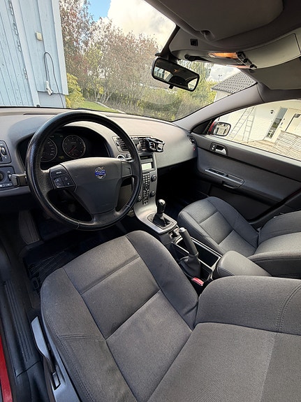 Volvo S40 10 of 15