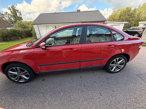Volvo S40 4 of 15
