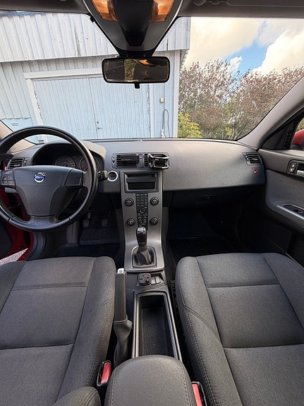 Volvo S40 12 of 15