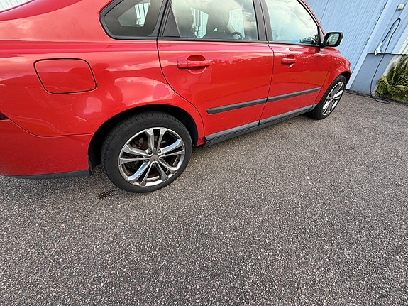 Volvo S40 8 of 15