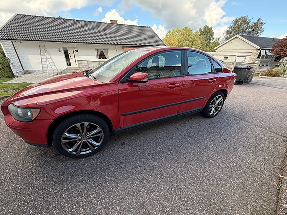 Volvo S40 3 of 15