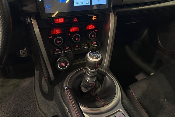 Toyota GT86 16 of 21