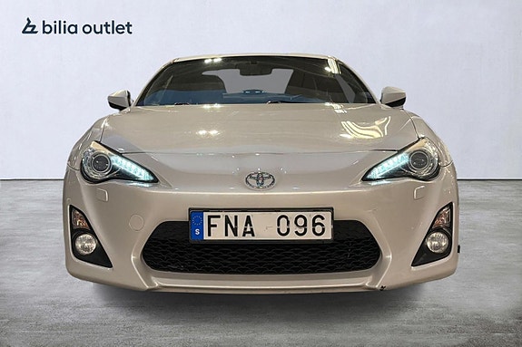 Toyota GT86 2 of 21
