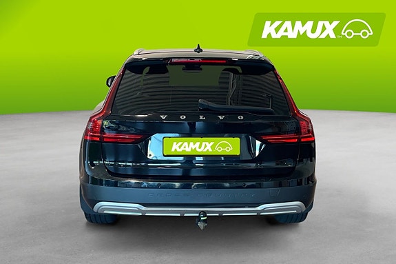 Volvo V90 Cross Country 5 of 22