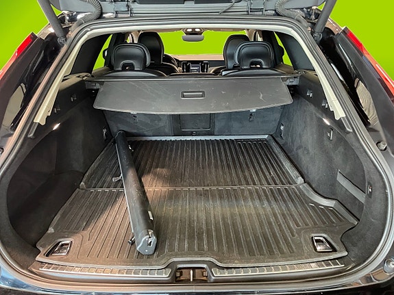 Volvo V90 Cross Country 11 of 22