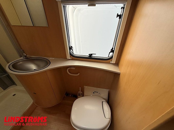 Dethleffs CAMPER 560 Barnkammare ALDE Ränta 4,95% 14 of 19