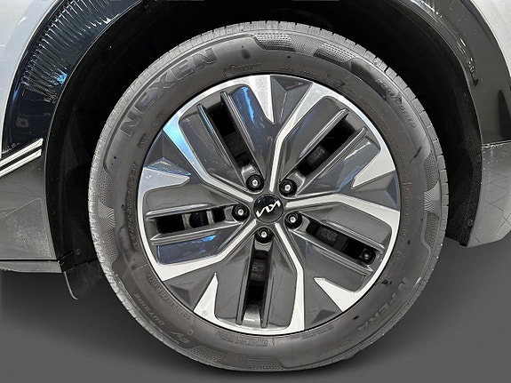 Kia EV6 18 of 18