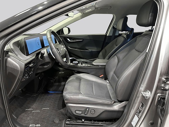 Kia EV6 8 of 18