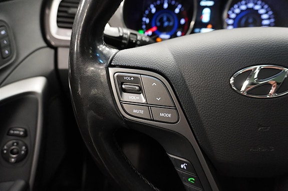 Hyundai Santa Fe 21 of 27