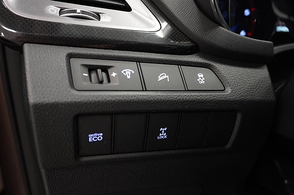 Hyundai Santa Fe 26 of 27