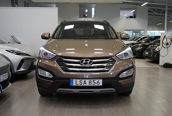 Hyundai Santa Fe 2 of 27