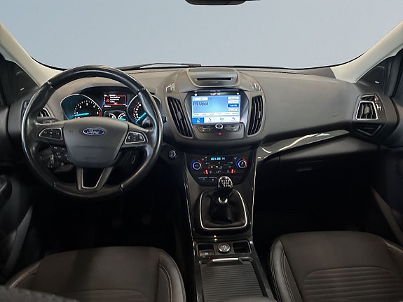 Ford Kuga 8 of 18