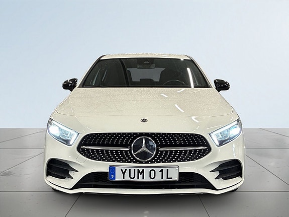 Mercedes-Benz A250 e 2 of 20