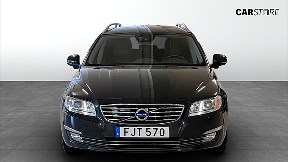 Volvo V70 8 of 21