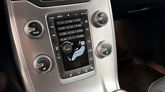 Volvo V70 15 of 21