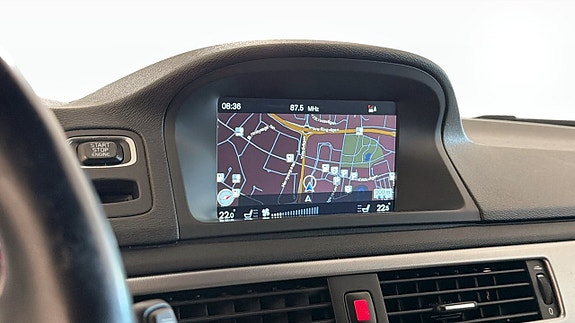 Volvo V70 14 of 21
