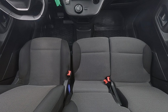 Peugeot Partner 13 of 27
