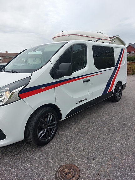 Renault Trafic 2 of 9