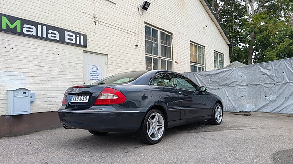 Mercedes-Benz CLK280 3 of 15