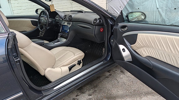 Mercedes-Benz CLK280 7 of 15