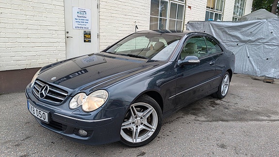 Mercedes-Benz CLK280 14 of 15
