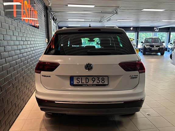 Volkswagen Tiguan 5 of 8