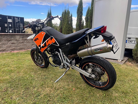 KTM 640 LC4 Supermoto 5 of 7