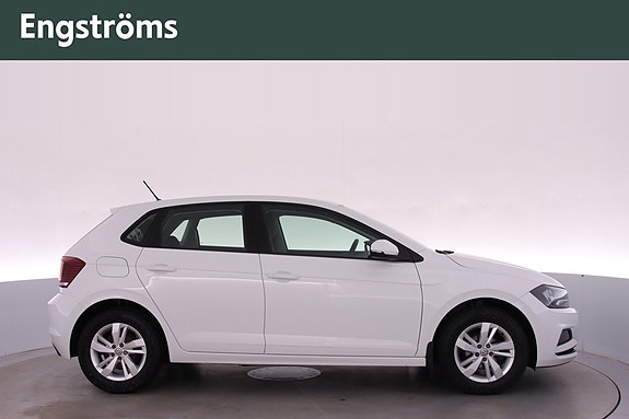 Volkswagen Polo 2 of 19