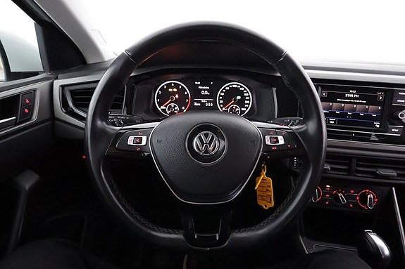 Volkswagen Polo 14 of 19
