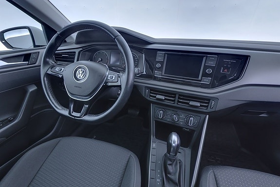 Volkswagen Polo 8 of 19