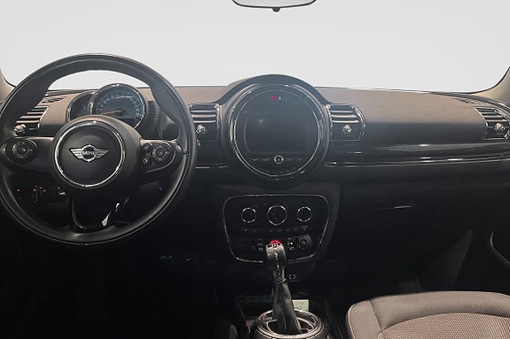 MINI Cooper 8 of 12