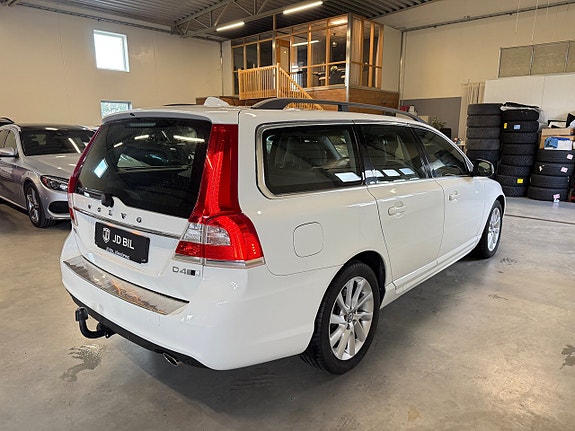 Volvo V70 17 of 17