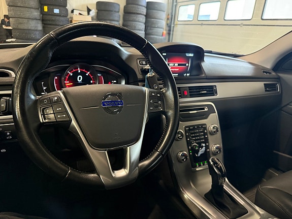 Volvo V70 10 of 17