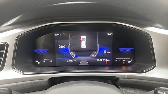 Volkswagen T-Roc 9 of 12