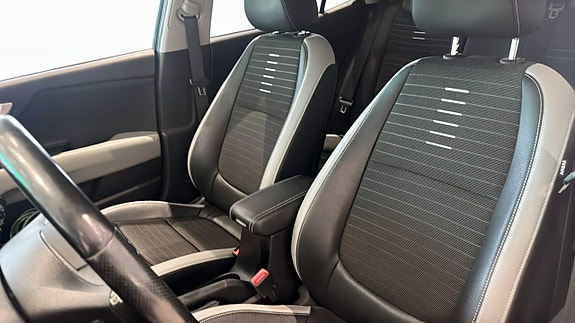 Kia Stonic 8 of 13
