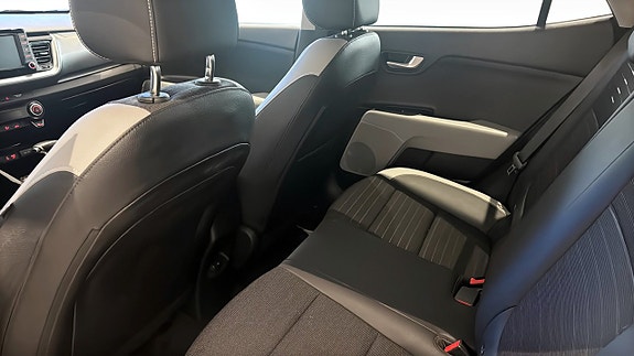 Kia Stonic 12 of 13