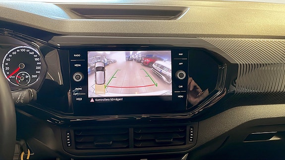 Volkswagen T-Cross 9 of 12
