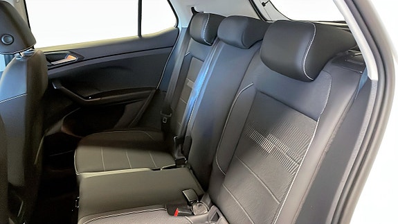 Volkswagen T-Cross 11 of 12
