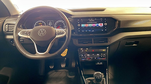 Volkswagen T-Cross 10 of 12
