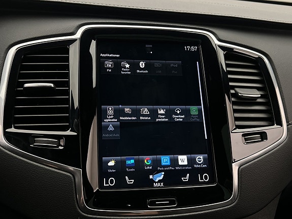 Volvo XC90 25 of 30