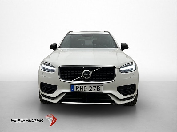 Volvo XC90 2 of 30