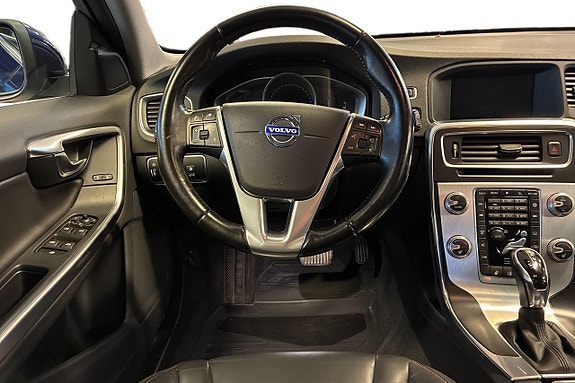 Volvo V60 11 of 22