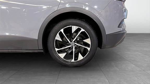 Volkswagen ID.4 6 of 19