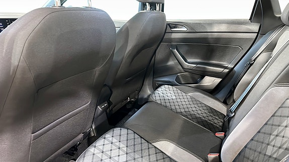 Volkswagen Taigo 12 of 19