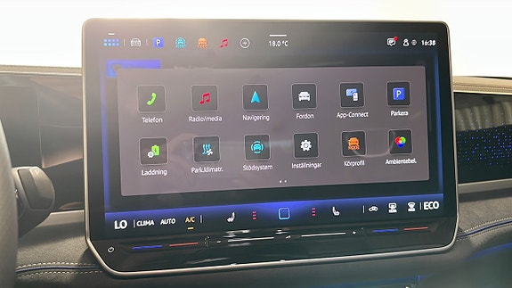 Volkswagen Passat 10 of 22