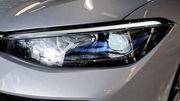 Volkswagen Passat 17 of 22