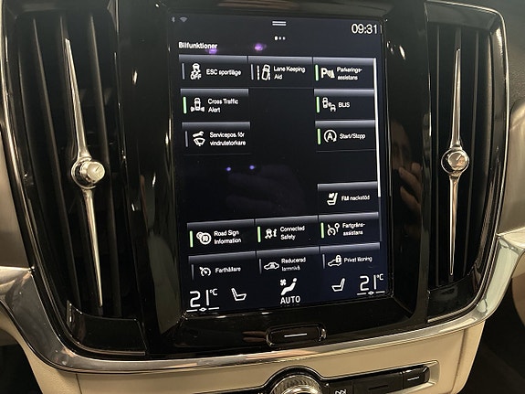 Volvo V90 11 of 27