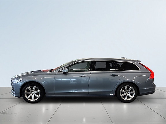 Volvo V90 4 of 27
