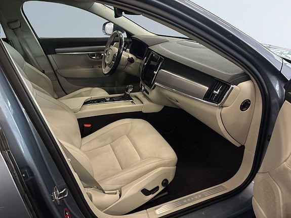 Volvo V90 10 of 27