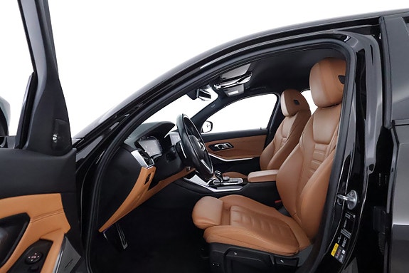 BMW 330e 10 of 28
